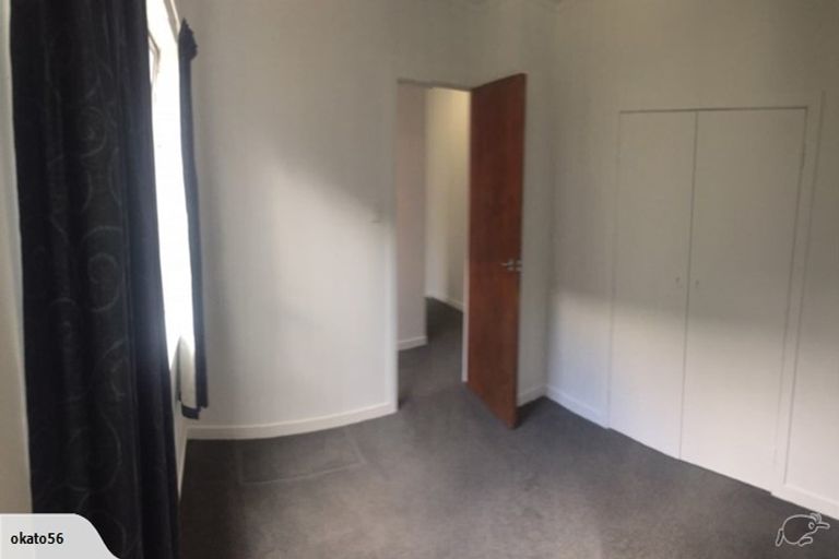 Photo of property in 10 Highlight Parade, Te Atatu South, Auckland, 0610