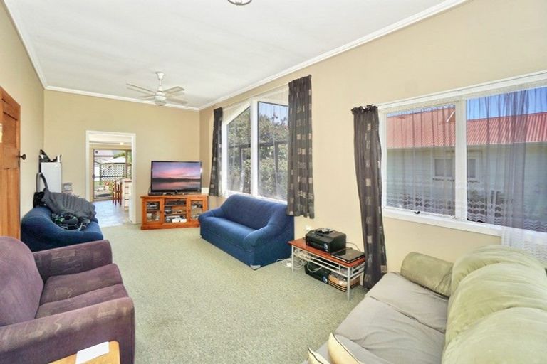 Photo of property in 14a Seddon Street, Te Puke, 3119