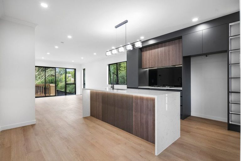 Photo of property in 24c Scarlock Avenue, Browns Bay, Auckland, 0630