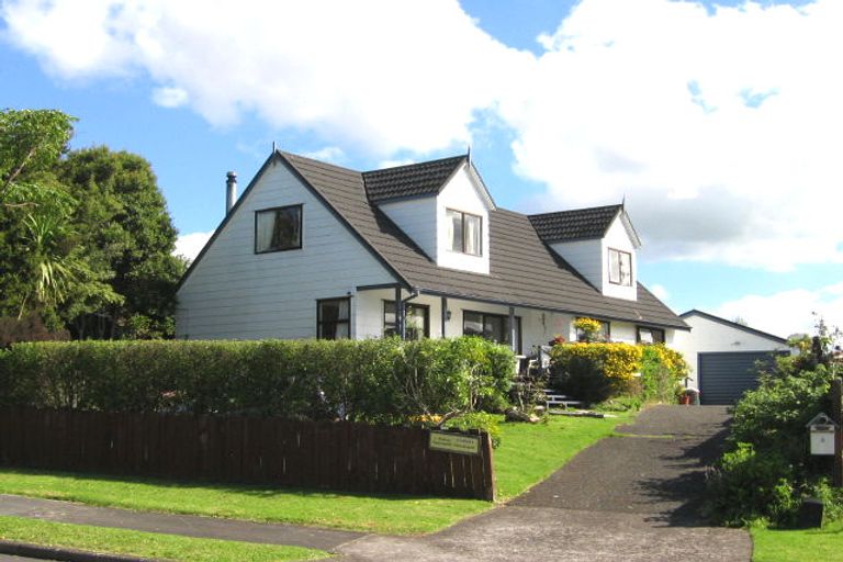 Photo of property in 3 Compass Place, Te Atatu Peninsula, Auckland, 0610