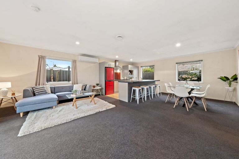 Photo of property in 21 Dampier Street, Woolston, Christchurch, 8023