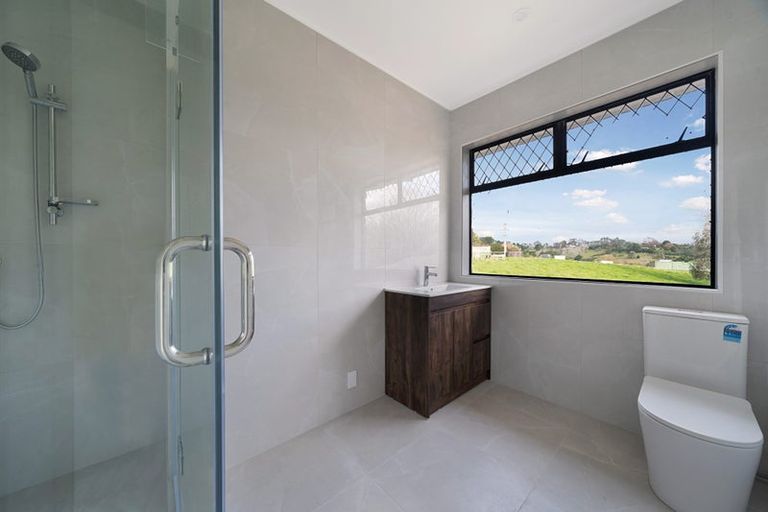 Photo of property in 301 Spur Road, Stillwater, Silverdale, 0993