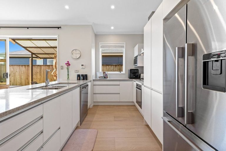 Photo of property in 30 Ara Kakara Avenue, Huapai, Kumeu, 0810