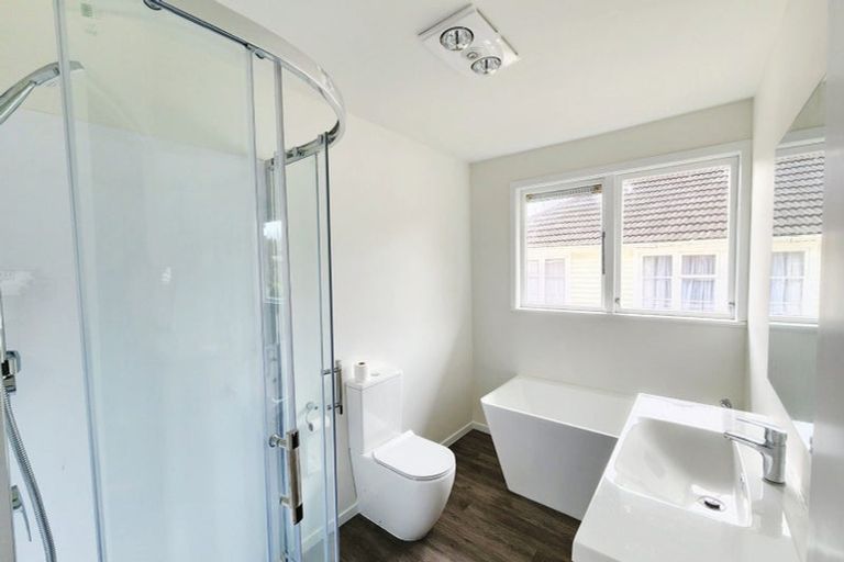 Photo of property in 57 Mcclintock Road, Massey, Auckland, 0614