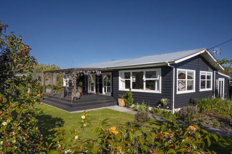 Photo of property in 3 East Street, Greytown, 5712