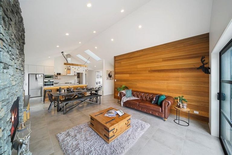 Photo of property in 57 Longview Drive, Lake Hawea, 9382