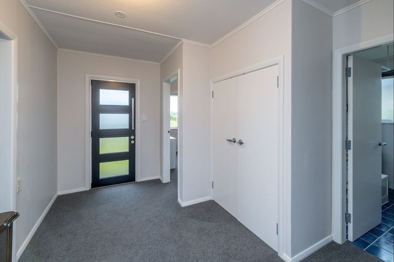 Photo of property in 90 Tiro Tiro Road, Levin, 5510