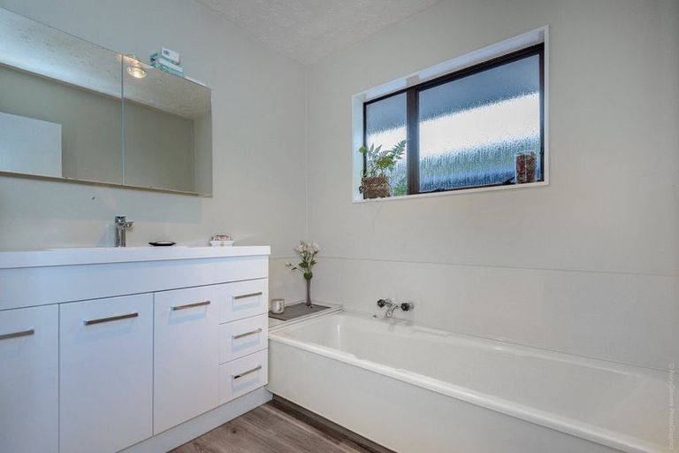 Photo of property in 192 Highsted Road, Casebrook, Christchurch, 8051