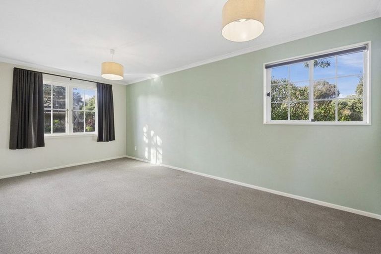 Photo of property in 35-37 William Street, Waikanae Beach, Waikanae, 5036