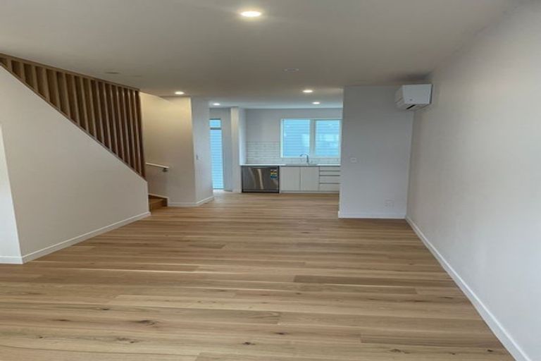 Photo of property in 30u5 Pirie Street, Mount Victoria, Wellington, 6011