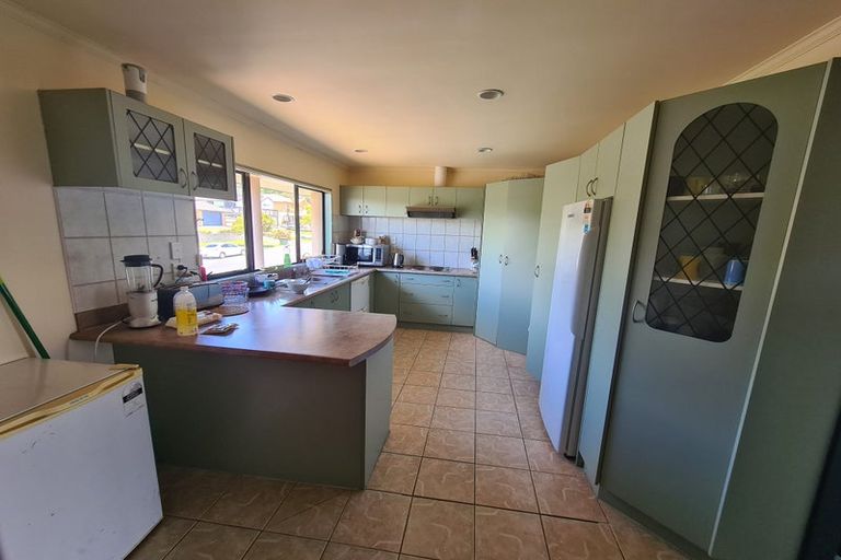 Photo of property in 14 Arrowsmith Drive, Clover Park, Auckland, 2019