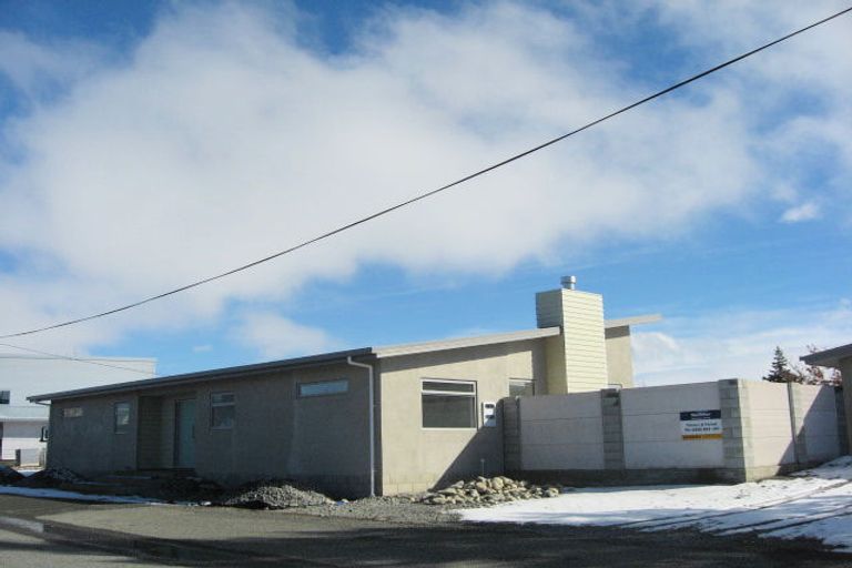 Photo of property in 69 Rata Road, Twizel, 7901