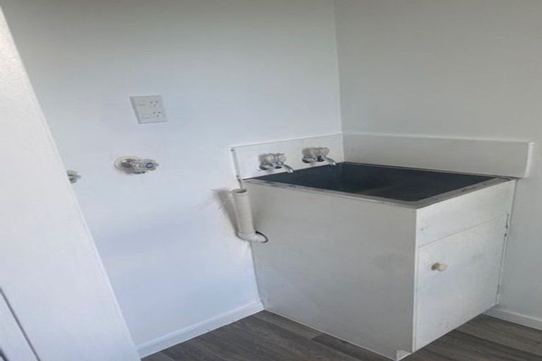 Photo of property in 26 Ranui Avenue, Ranui, Auckland, 0612