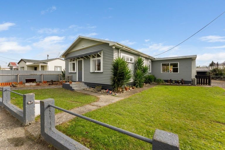 Photo of property in 16 Julia Street, Pahiatua, 4910