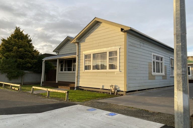 Photo of property in 71 Waldegrave Street, Palmerston North, 4410