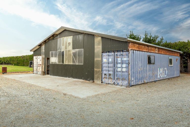 Photo of property in 856 Hakataramea Highway, Waimate, 7977