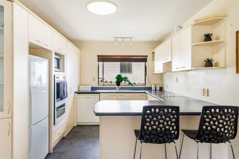 Photo of property in 157c Colwill Road, Massey, Auckland, 0614