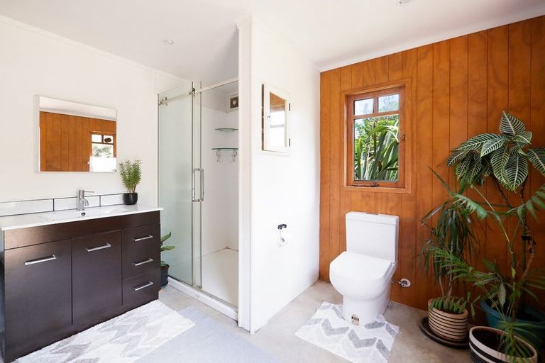 Photo of property in 121b Waimate North Road, Kerikeri, 0293