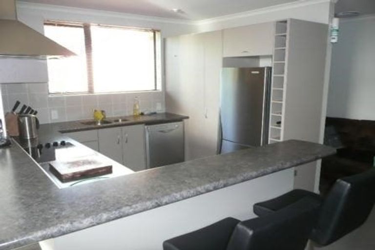 Photo of property in 181 Keri Vista Rise, Papakura, 2110