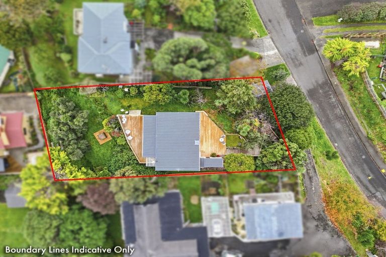 Photo of property in 16 Allen Road, Raumati Beach, Paraparaumu, 5032