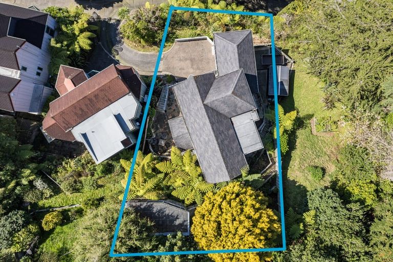 Photo of property in 295 Main Road, Tawa, Wellington, 5028