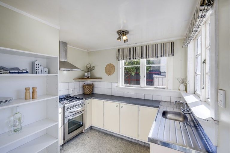 Photo of property in 112 Waghorne Street, Ahuriri, Napier, 4110