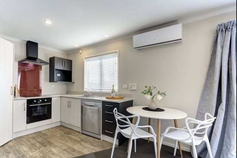 Photo of property in 3a Cameron Road, Hamilton East, Hamilton, 3216