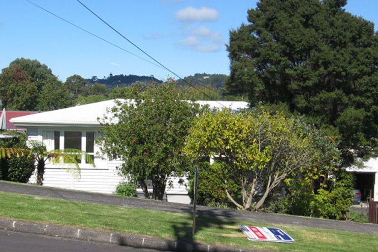 Photo of property in 56 Routley Drive, Glen Eden, Auckland, 0602