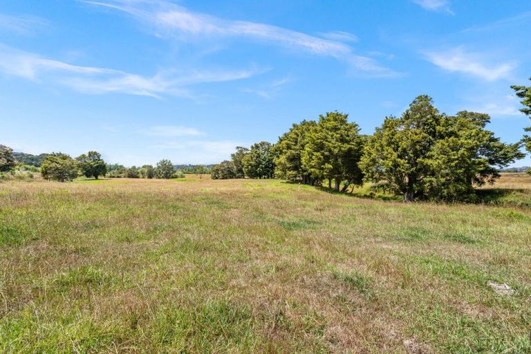 Photo of property in 2143 State Highway 1, Hukerenui, Hikurangi, 0182