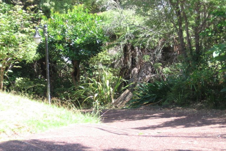 Photo of property in 26 Oruamo Place, Beach Haven, Auckland, 0626