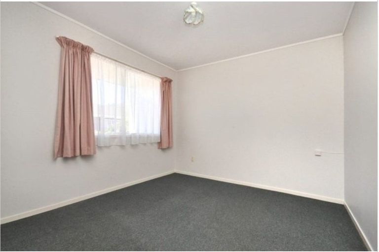 Photo of property in 67 Titirangi Road, New Lynn, Auckland, 0600