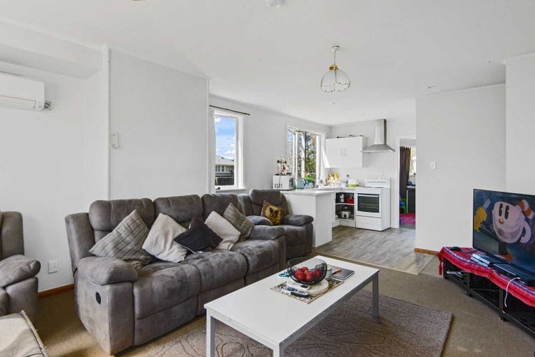 Photo of property in 32 Jollie Street, Linwood, Christchurch, 8062