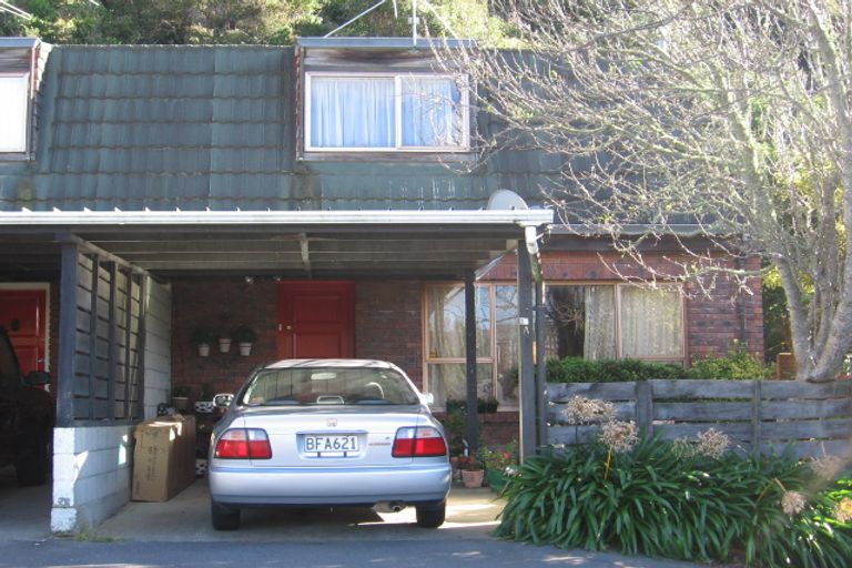 Photo of property in 87a Churton Drive, Churton Park, Wellington, 6037