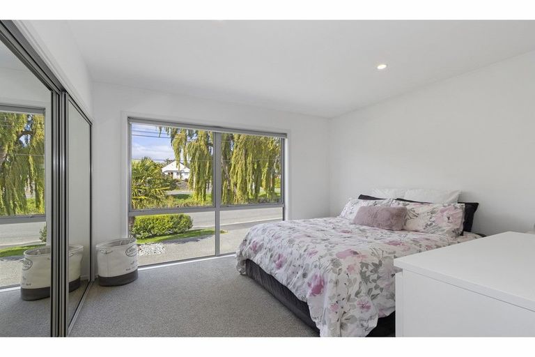 Photo of property in 218 Riverlaw Terrace, Saint Martins, Christchurch, 8022