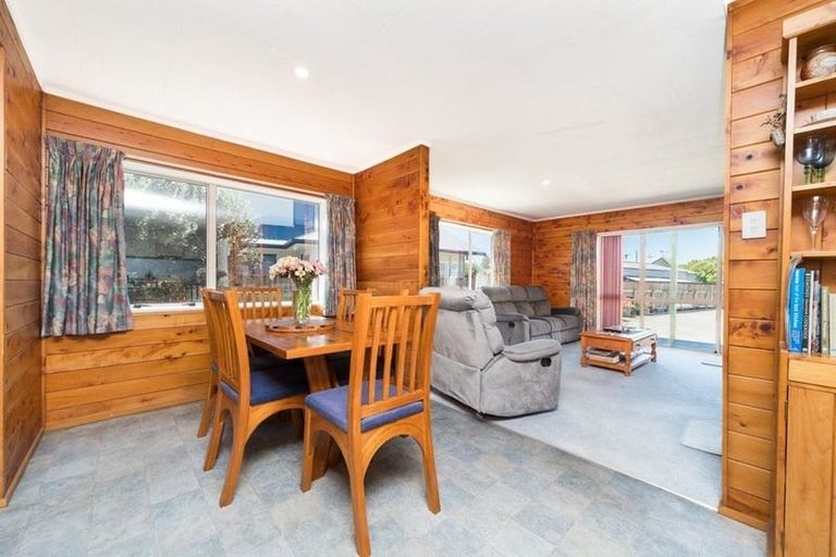 Photo of property in 12a Carthew Street, Feilding, 4702