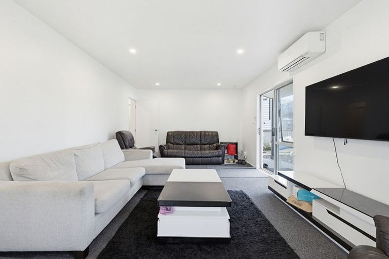 Photo of property in 34b Secretariat Place, Randwick Park, Auckland, 2105