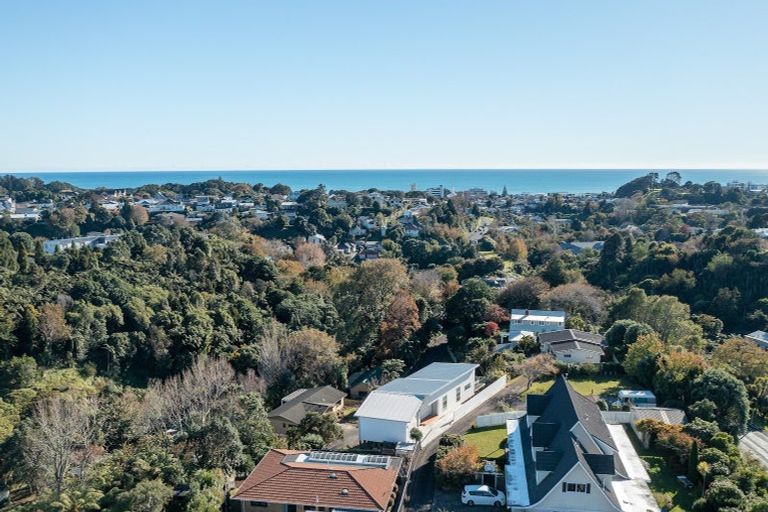 Photo of property in 12c Ruskin Place, Westown, New Plymouth, 4310