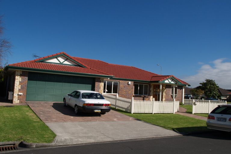 Photo of property in 1/1 Taiko Court, Northpark, Auckland, 2013