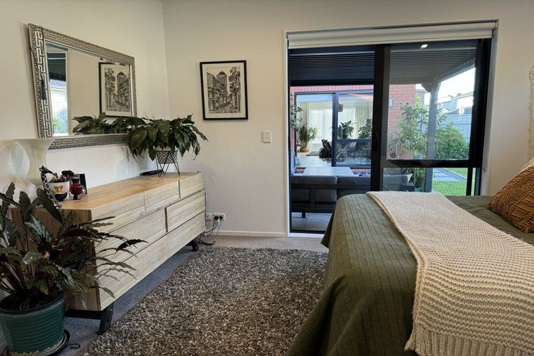 Photo of property in 34 Pepene Avenue, Takanini, 2112