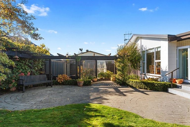 Photo of property in 12 Petries Road, Woodend, 7610