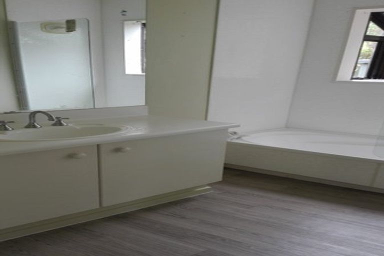 Photo of property in 69 Kotare Street, Waikanae, 5036