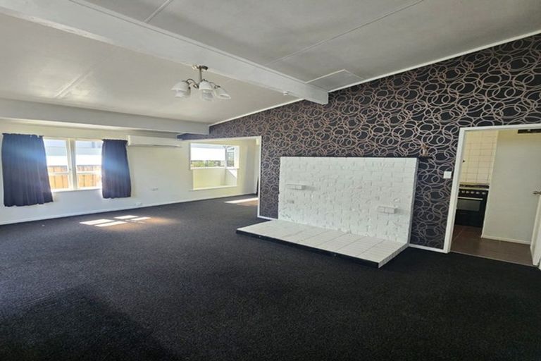 Photo of property in 30 Memorial Drive, Parahaki, Whangarei, 0112