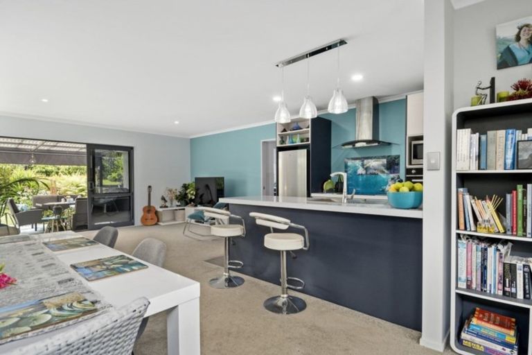 Photo of property in 11 Lakeview Quay, Pyes Pa, Tauranga, 3112