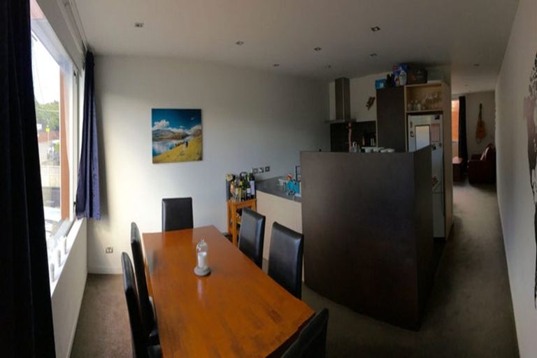 Photo of property in Altar Apartments, 3/120 Rintoul Street, Newtown, Wellington, 6021