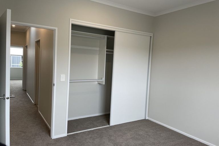 Photo of property in 26a Taikura Avenue, Red Beach, 0932