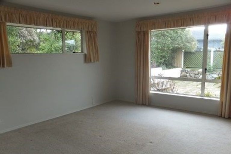 Photo of property in 76 Ravensdale Rise, Westmorland, Christchurch, 8025