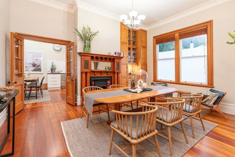 Photo of property in 64 Glenmore Street, Northland, Wellington, 6012