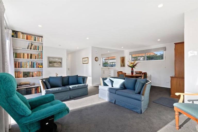 Photo of property in 64 Hewitts Road, Merivale, Christchurch, 8014