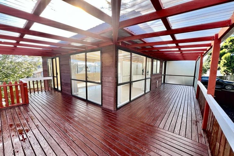 Photo of property in 2/127 Moore Street, Howick, Auckland, 2014