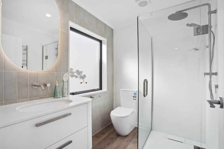 Photo of property in 12 Kurnell Drive, Botany Downs, Auckland, 2010